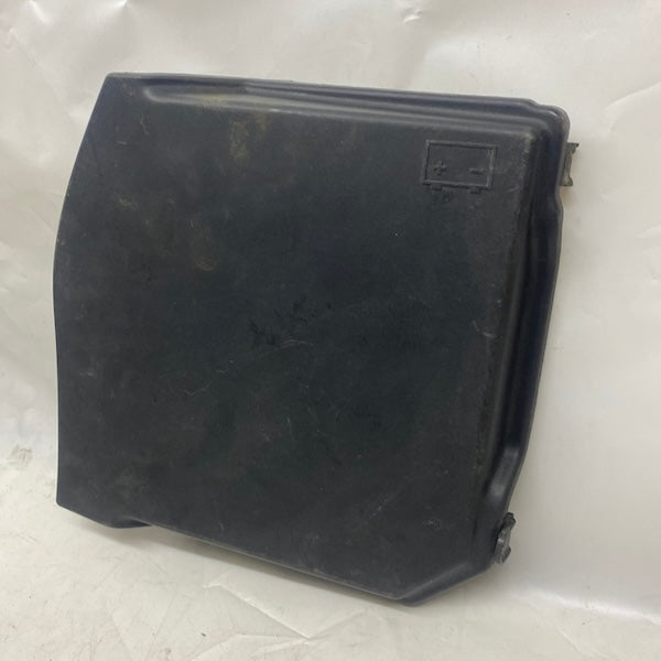 Volvo XC60 Akü Üst Kapağı 31265857 07-13 En Uygun Oto Parça