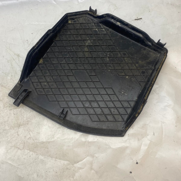 Volvo XC60 Akü Üst Kapağı 31265857 07-13 En Uygun Oto Parça