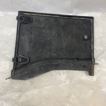 Volvo S80 Akü Üst Kapağı 31200225 06-15 En Uygun Oto Parça