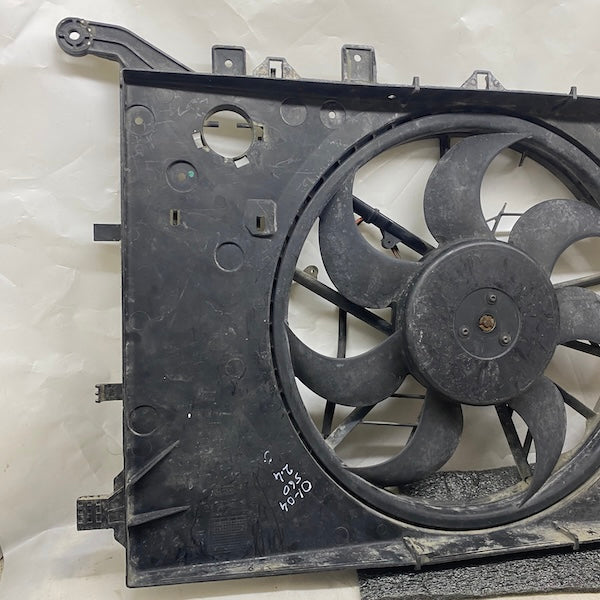 Volvo S80 Radyatör Fanı 8623735 Orijinal Çıkma En Uygun Oto Parça