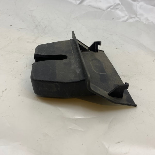 Volvo S80 S40 Bagaj Kilit Koruma Plastiği 8679594