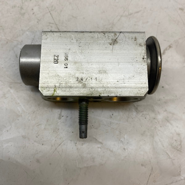 Volvo S80/S60 Klima Kondansörü/Musluğu 7010973 En Uygun Oto Parça