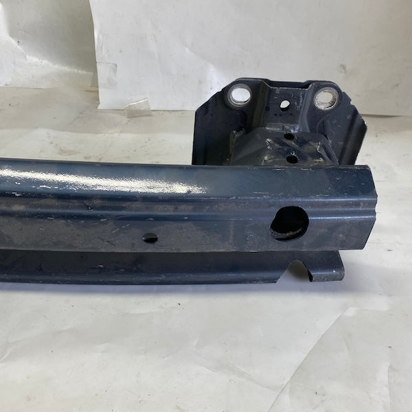 Volvo XC60 Arka Tampon Demiri 32228058 Orijinal Çıkma En Uygun Oto Parça