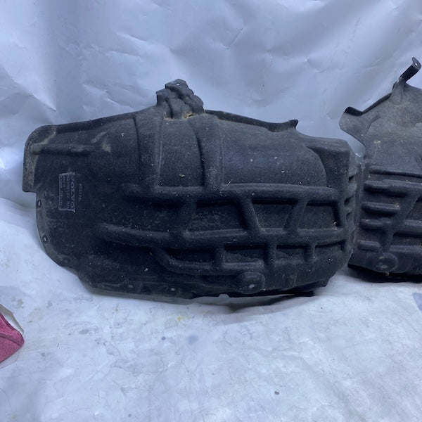 Volvo S90/V90 Arka Sağ Çamurluk Davlumbazı 32392134 En Uygun Oto Parça