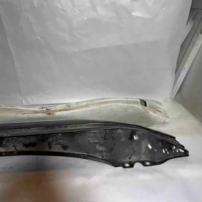 Volvo V40 Arka Tampon Demiri Orijinal Çıkma 2013-2020 En Uygun Oto Parça