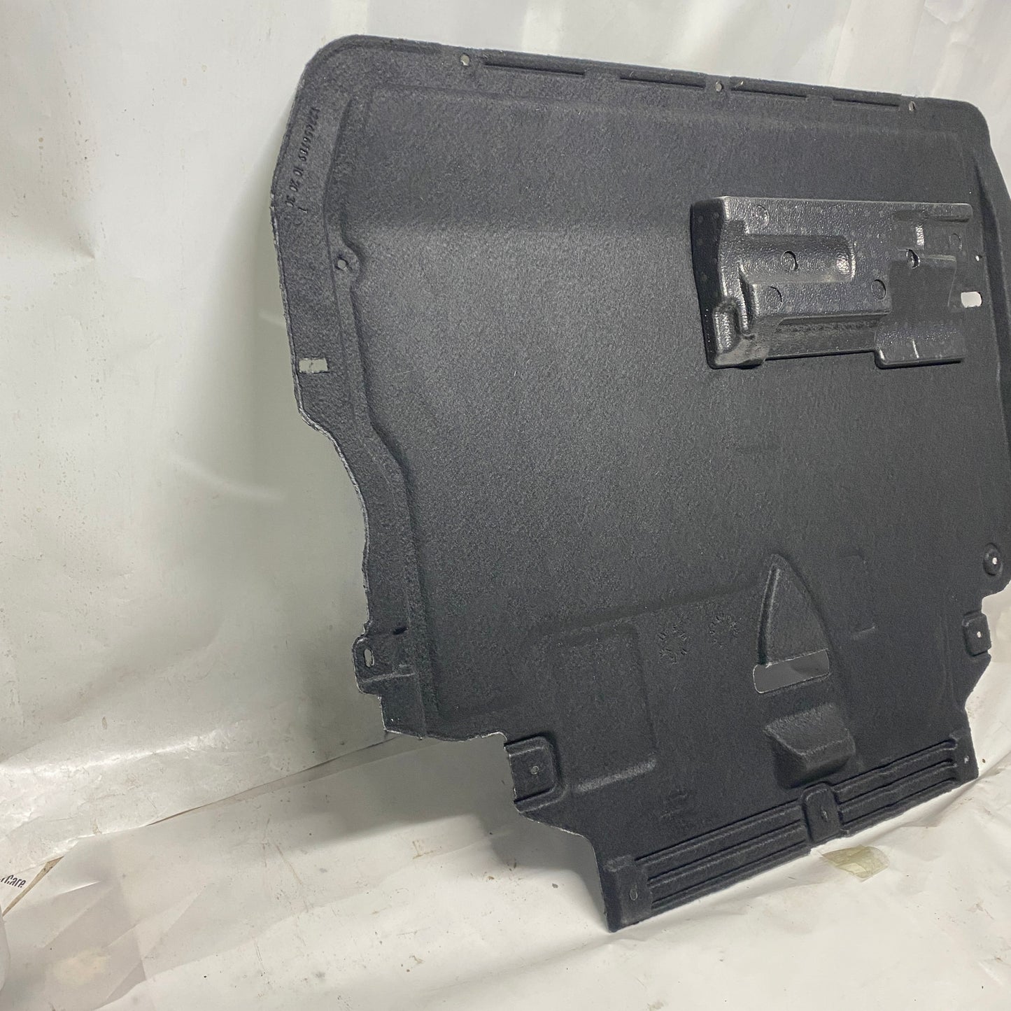 Volvo V40 Motor Alt Muhafaza 31391440 2013 Sonrası Sıfır En Uygun Oto Parça
