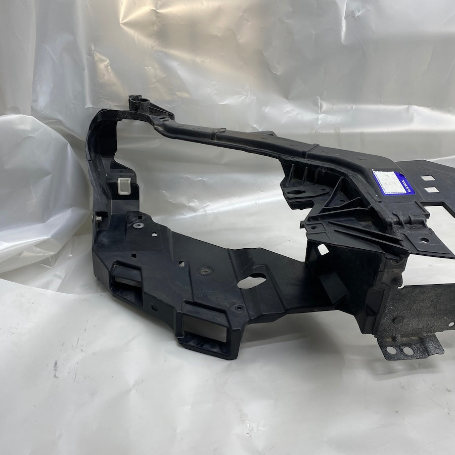Volvo V40 Ön Panel 31385913 AA - En Uygun Oto Parça