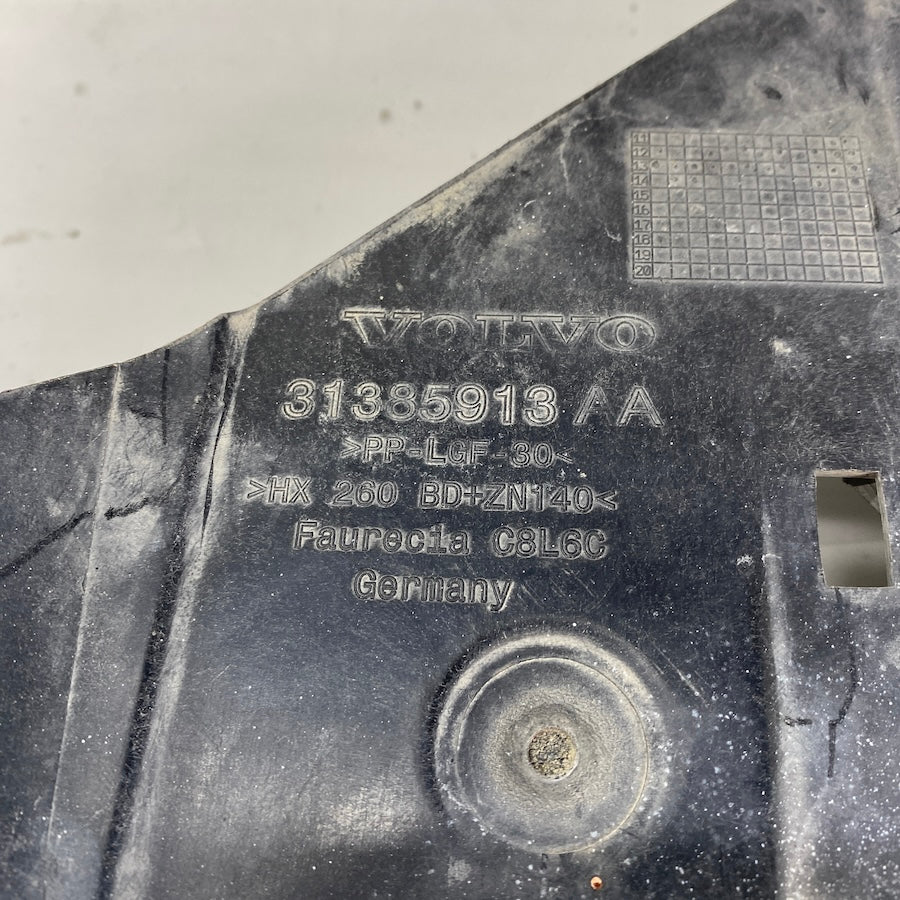 Volvo V40 Ön Panel 31385913 AA - En Uygun Oto Parça