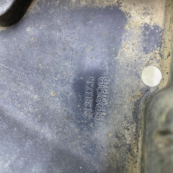 Volvo V40 Ön Tampon Alt Muhafaza 31383735 2013-2020