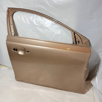 Volvo V40 Sağ Ön Kapı 13-20 Bal Köpüğü/Siyah Bal Köpüğü En Uygun Oto Parça