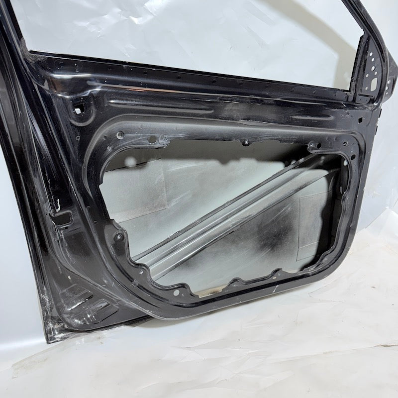 Volvo V40 Sağ Ön Kapı 13-20 Bal Köpüğü/Siyah En Uygun Oto Parça