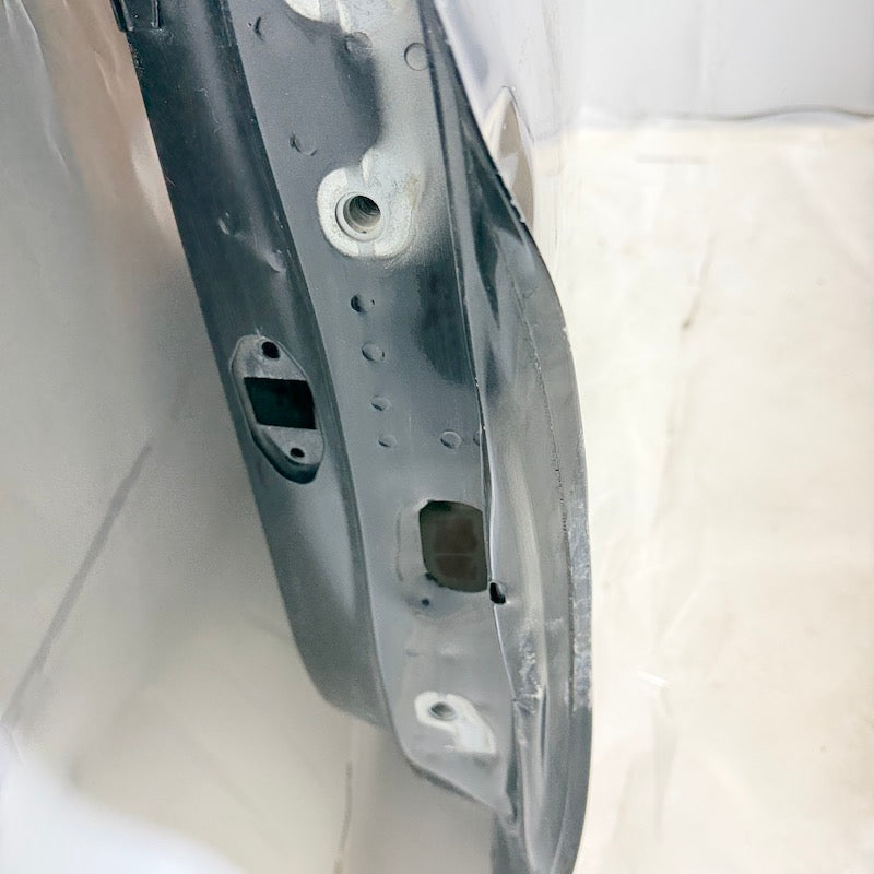 Volvo V40 Sağ Ön Kapı 13-20 Bal Köpüğü/Siyah En Uygun Oto Parça