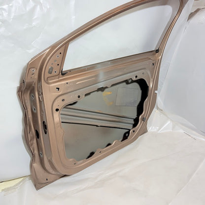 Volvo V40 Sağ Ön Kapı 13-20 Bal Köpüğü/Siyah En Uygun Oto Parça