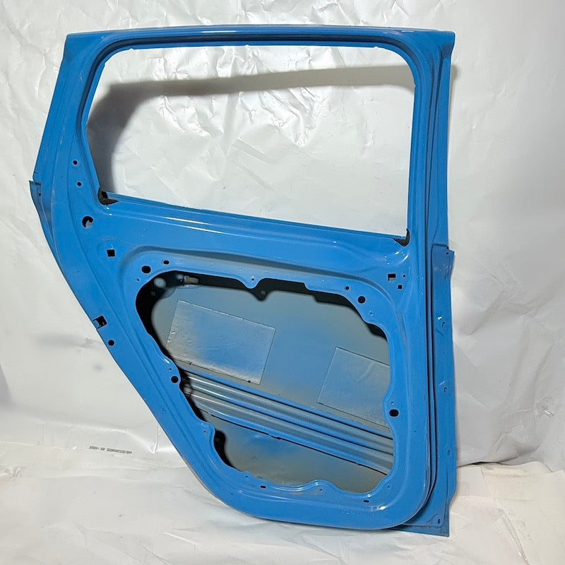 Volvo V40 Sol Arka Kapı 2013-2020 Orijinal Çıkma En Uygun Oto Parça