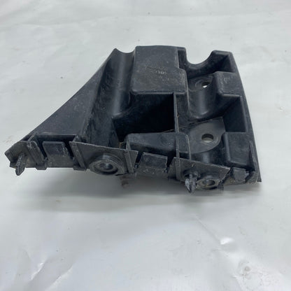 Volvo V40 Sol Ön Çamurluk Ağız Braketi 31395101 - En Uygun Oto Parça