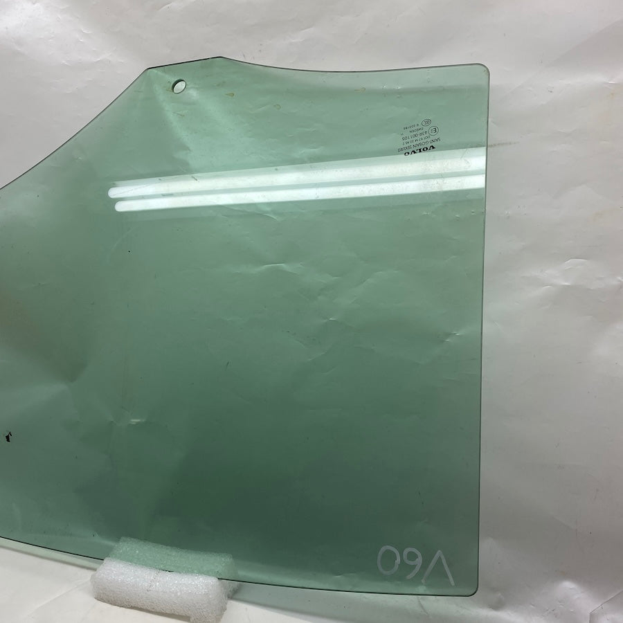 Volvo V60 Arka Kapı Camı 43R-001105
