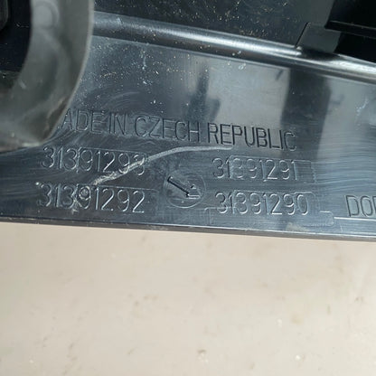 Volvo V60 Bagaj Çıtası Tutamak 31391290