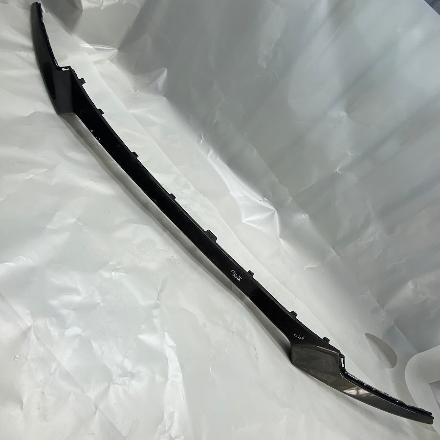 Volvo V60 Ön Tampon Alt Eki 32227206