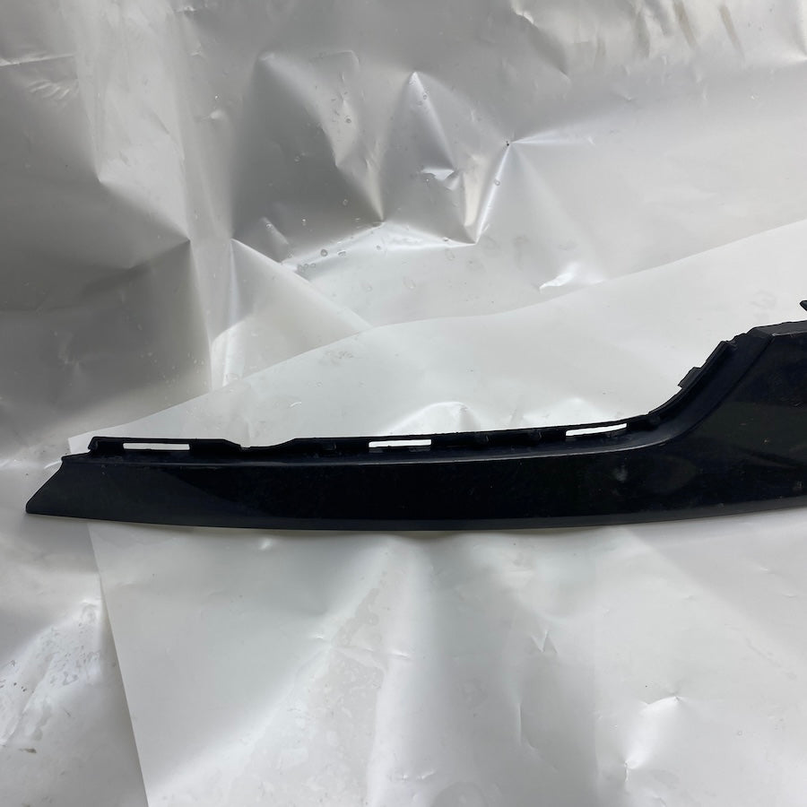 Volvo V60 Ön Tampon Alt Eki 32227206