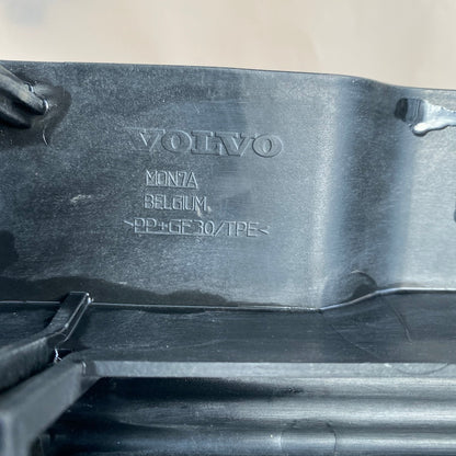 Volvo V60 Tampon Alt Hava Kanalı 31323185