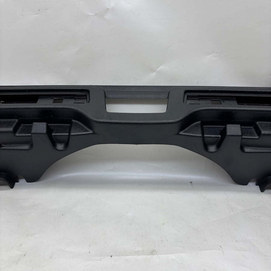 Volvo XC40 Bagaj Kilit Kaplaması Eşik Bakaliti 31440884 - En Uygun Oto Parça