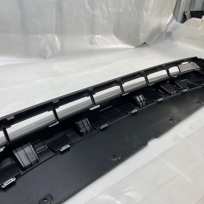 Volvo XC40 Ön Tampon Alt Spoyler 31449340