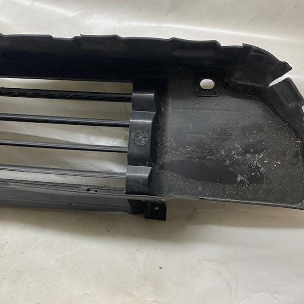 Volvo XC40 Radyatör Hava Yönlendirme 31455422 Orijinal Çıkma En Uygun Oto Parça