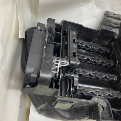 Volvo XC40 Radyatör Hava Yönlendirme 31455422 Orijinal Çıkma En Uygun Oto Parça