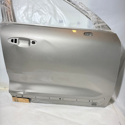 Volvo XC40 Sağ Ön Kapı 15-25 En Uygun Oto Parça