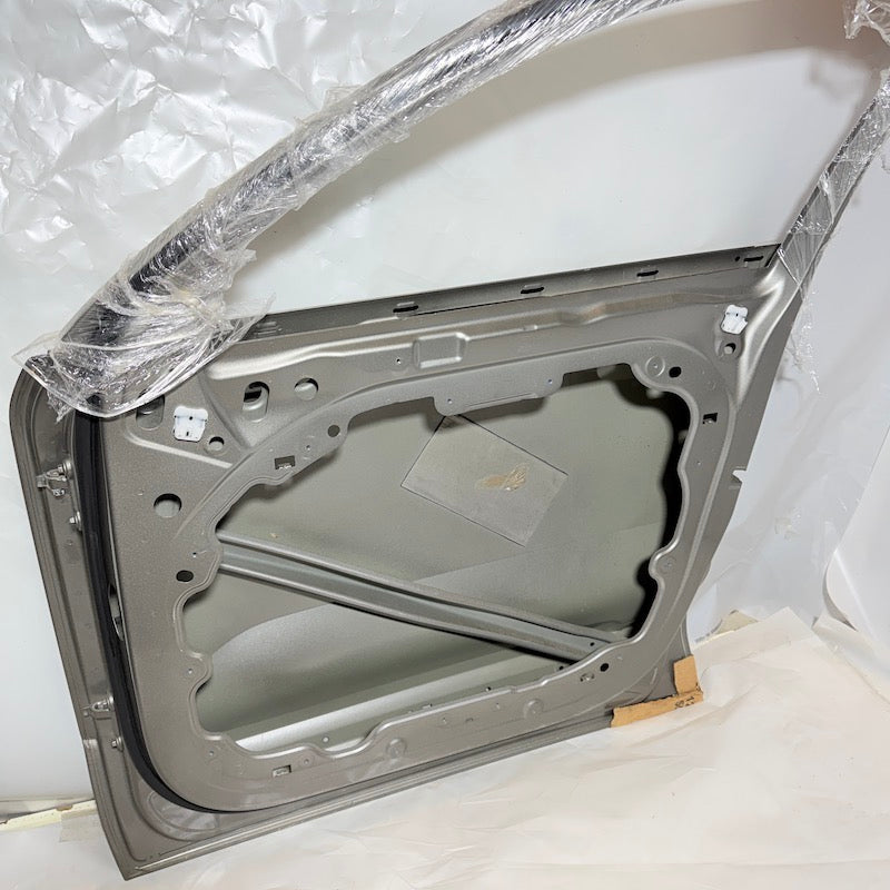 Volvo XC40 Sağ Ön Kapı 15-25 En Uygun Oto Parça