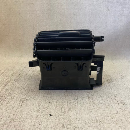Volvo XC60 Hava üfleme menfezi 06777-001