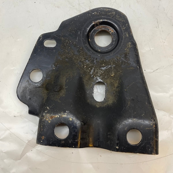 Volvo XC60 Motor Travers Bağlantı Braketi 30699984