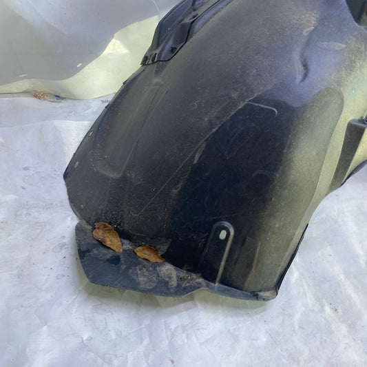 Volvo XC60 Ön Çamurluk Davlumbazı 18-21