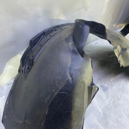 Volvo XC60 Ön Çamurluk Davlumbazı 18-21