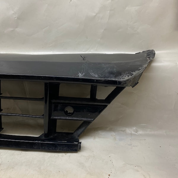 Volvo XC60 Ön Tampon Alt Izgara 32234959 Orijinal Çıkma En Uygun Oto Parça