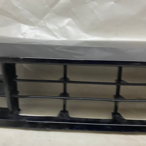 Volvo XC60 Ön Tampon Alt Izgara 32234959 Orijinal Çıkma En Uygun Oto Parça