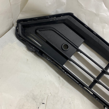 Volvo XC40/C40 Elektrikli Ön Tampon Alt Izgara 32136098 Orijinal Çıkma En Uygun Oto Parça