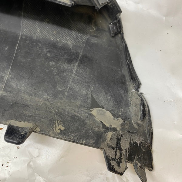 Volvo XC60 Ön Tampon Alt Izgara 32234959 Orijinal Çıkma En Uygun Oto Parça