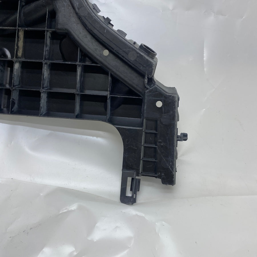 Volvo XC60 Sağ Arka Tampon Braketi 32296033