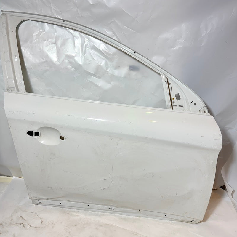 Volvo XC60 Sağ Ön Kapı 2009-2017 Orijinal Çıkma En Uygun Oto Parça