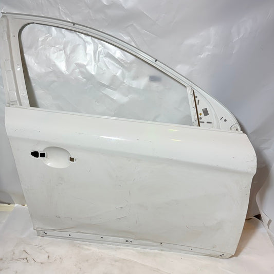 Volvo XC60 Sağ Ön Kapı 2009-2017 Orijinal Çıkma En Uygun Oto Parça