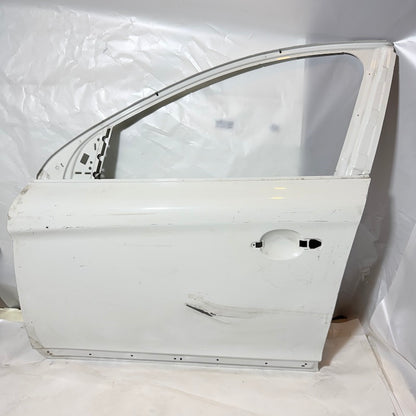 Volvo XC60 Sol Ön Kapı 09-17 Beyaz/Siyah Beyaz En Uygun Oto Parça