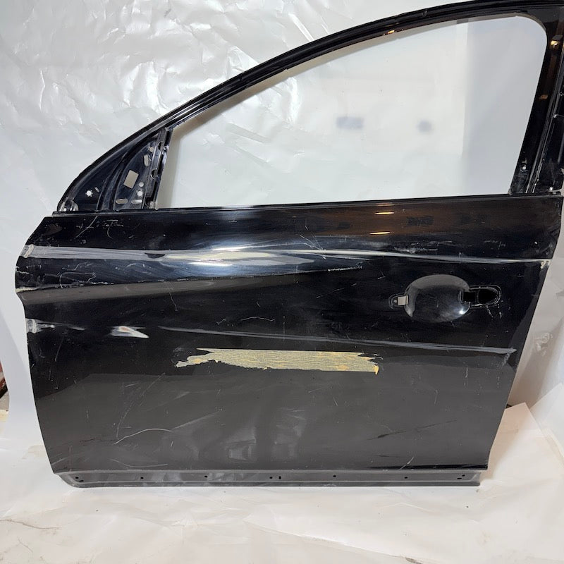 Volvo XC60 Sol Ön Kapı 09-17 Beyaz/Siyah En Uygun Oto Parça