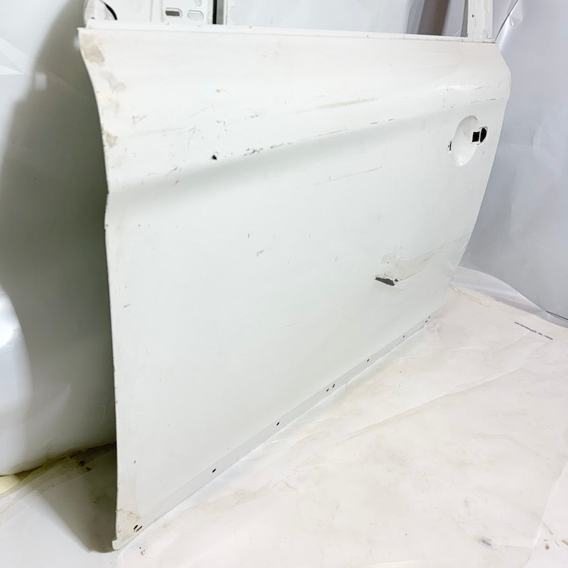 Volvo XC60 Sol Ön Kapı 09-17 Beyaz/Siyah En Uygun Oto Parça