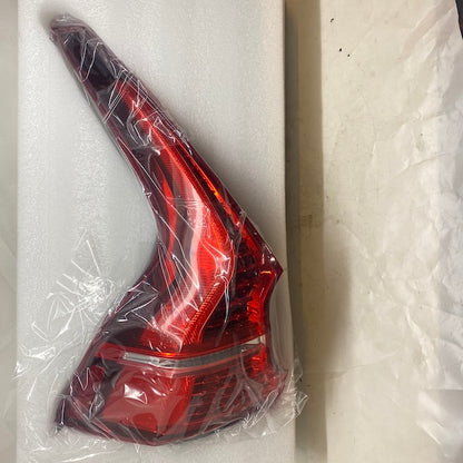 Volvo XC60 Stop Lambası Sağ/Sol 32228915 2018-2022 Sağ En Uygun Oto Parça