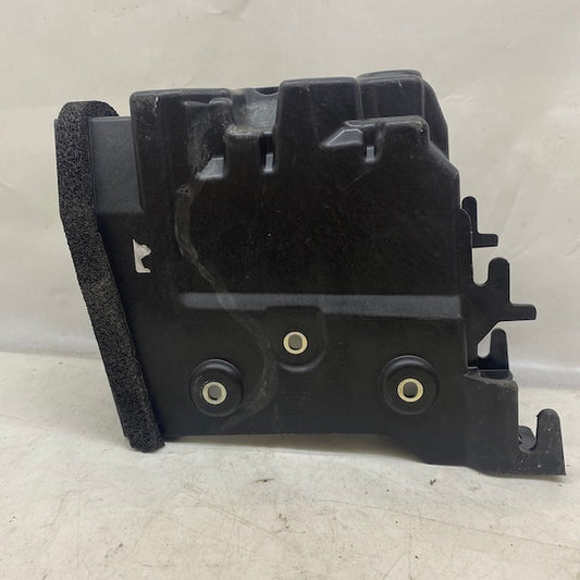 Volvo XC60 XC90 S90 V90 Akü Kutusu OEM 32244071