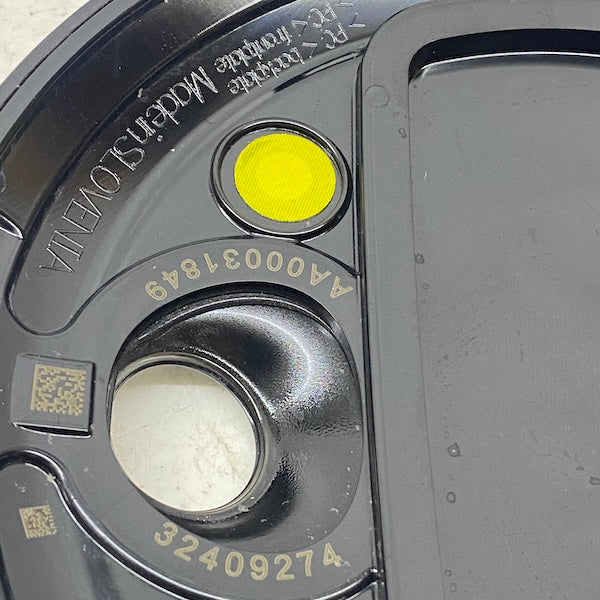 Volvo XC60/XC40 Ön Panjur Amblem 32409274 Orijinal Çıkma En Uygun Oto Parça