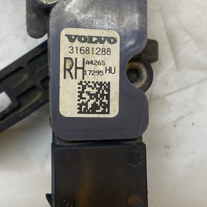 Volvo XC60/XC90 Far Seviye Sensörü 31681288 15-24 En Uygun Oto Parça