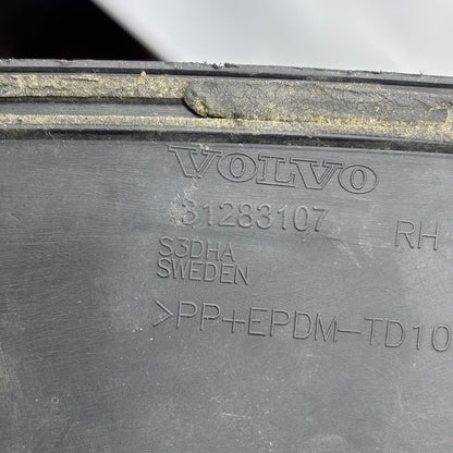 Volvo XC70 Çamurluk Dodik 31283107 31283106
