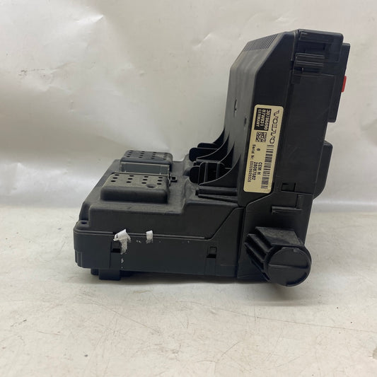 Volvo XC90 2,4 CEM Beyni Orijinal Çıkma 30786890 02-14